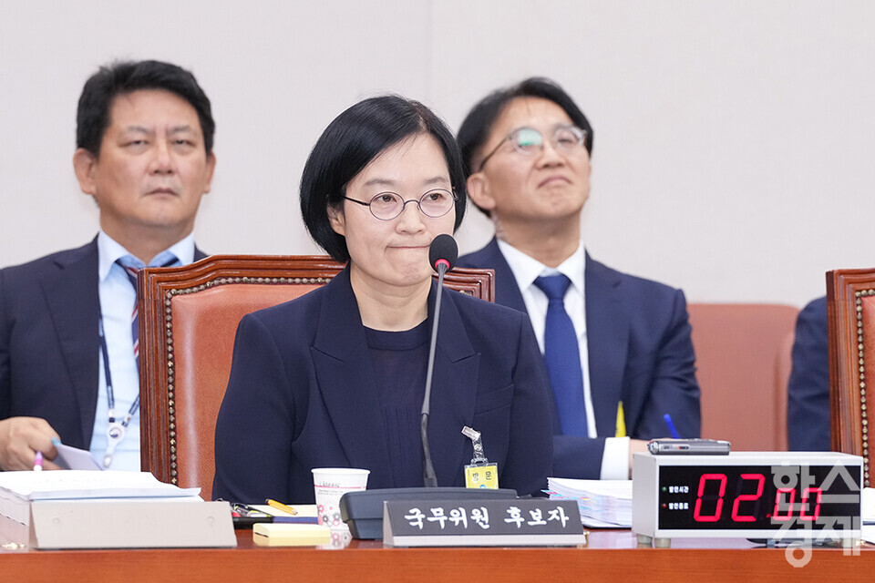 한성숙 중소벤처기업부 장관 후보자가 15일 오전 서울 여의도 국회 산업통산자원중소벤처기업위원회에서 열린 인사청문회에 출석해 의원 질의를 듣고 있다. /최대성 기자 dpdaesung@sporbiz.co.kr 2025.07.15.