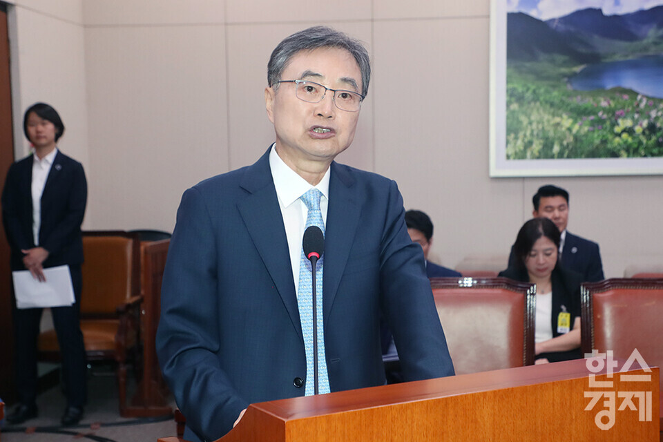 조현 외교부 장관 후보자가  17일 서울 여의도 국회 외교통일위원회 전체회의에서 열린 인사청문회에 출석해  모두발언을 하고 있다. /최대성 기자 dpdaesung@sporbiz.co.kr 2025.07.17.