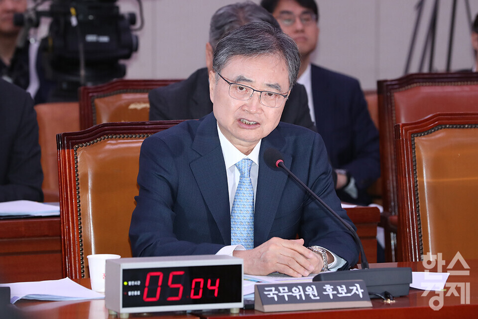 조현 외교부 장관 후보자가  17일 서울 여의도 국회 외교통일위원회 전체회의에서 열린 인사청문회에 출석해  의원 질의에 답변하고 있다. /최대성 기자 dpdaesung@sporbiz.co.kr 2025.07.17.