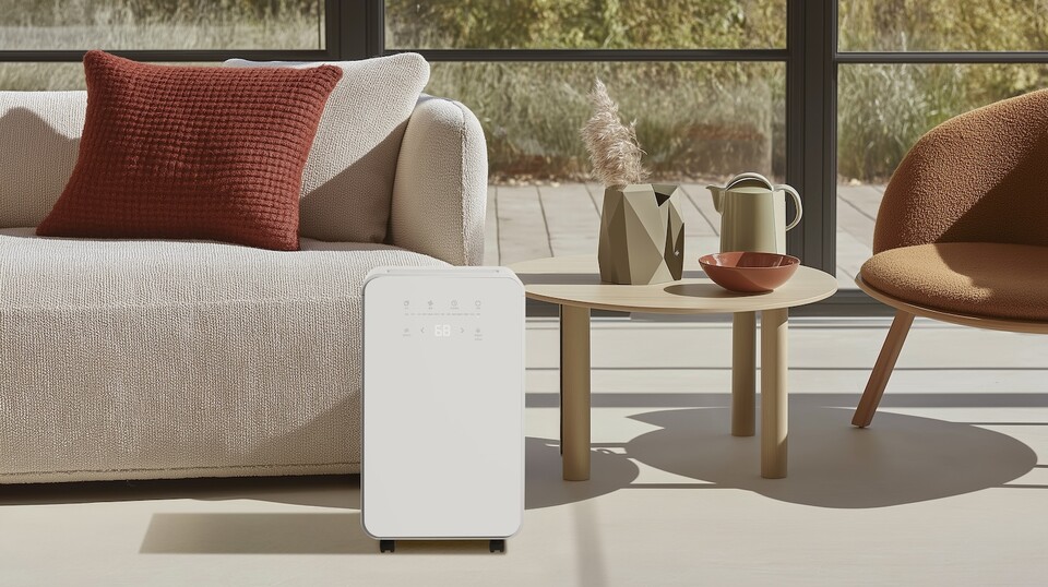 쿠쿠가 공간 활용도를 높이면서도 강력한 성능을 탑재한 식기세척기, 폴더블 안마베드, 제습기 등 슬림 가전 3종을 출시했다./쿠쿠