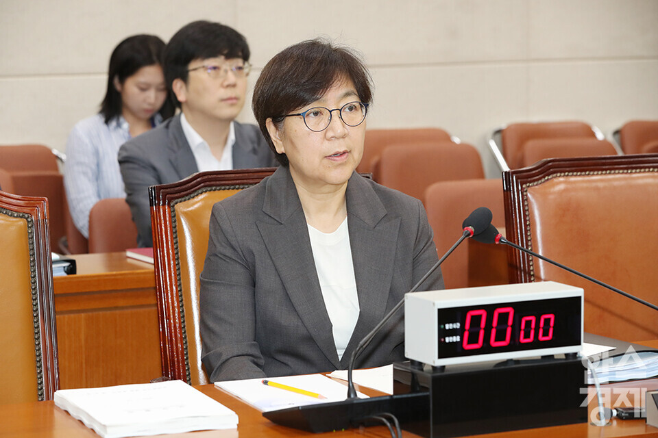 정은경 보건복지부 장관 후보자가 18일 오전 서울 여의도 국회 보건복지위원회에서 열린 인사청문회에 출석해 발언하고 있다. /최대성 기자 dpdaesung@sporbiz.co.kr 2025.07.18.