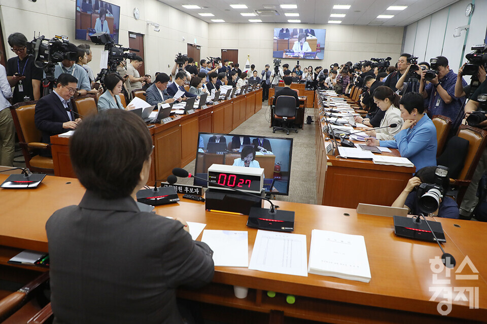 18일 오전 서울 여의도 국회 보건복지위원회에서 정은경 보건복지부 장관 후보자 인사청문회가 열리고 있다. /최대성 기자 dpdaesung@sporbiz.co.kr 2025.07.18.