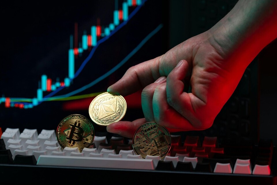 트럼프 대통령이 스테이블코인 규제법 지니어스 법안(GENIUS Act)에 서명하면서 지난 18일 비트코인, 이더리움 등 가상자산들이 급등했다./pexels