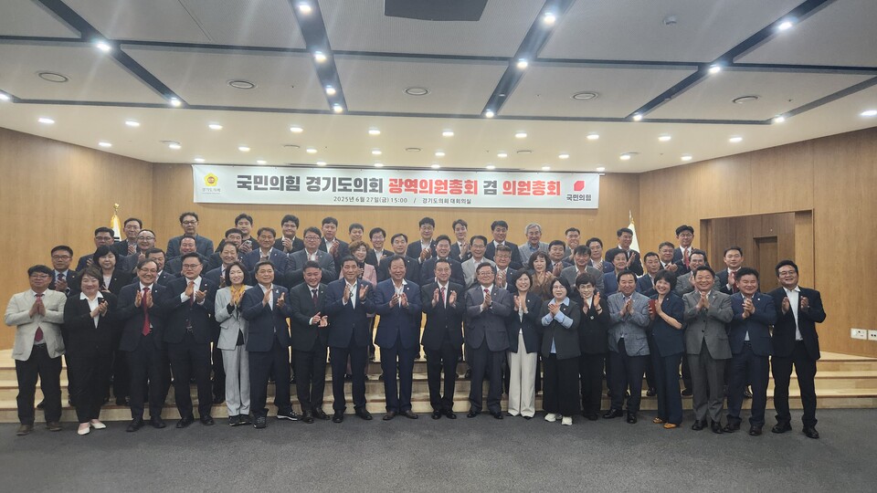 4기 대표단 출범 초기부터 불협화음을 자초한 이 의원이 다시금 내부 갈등을 부각시키며, 백현종 대표가 추진하는 ‘포용과 통합’의 기조에 커다란 부담을 안기고 있다는 비판이 거세지고 있다./ 김두일 기자