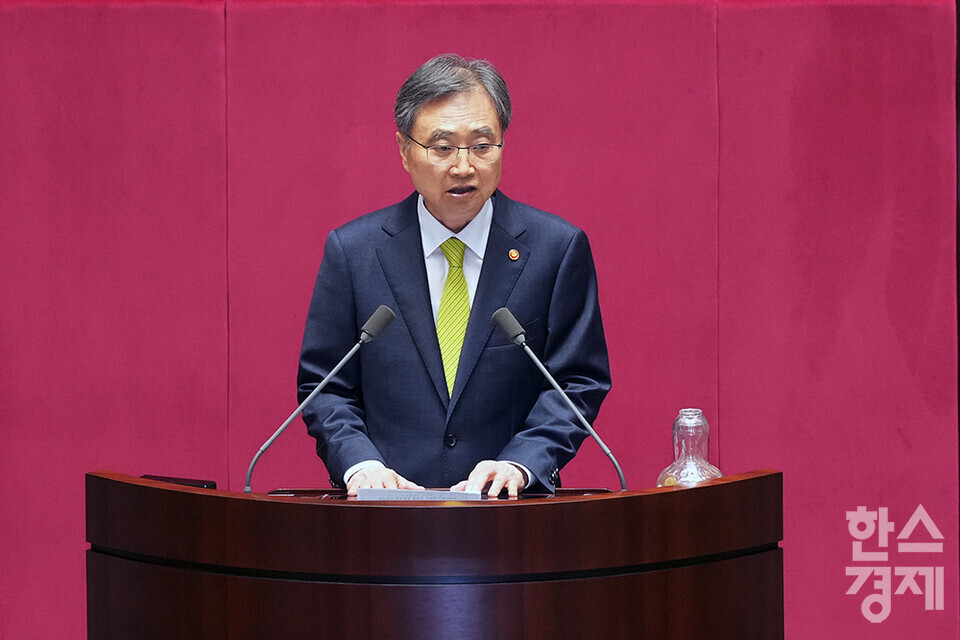 조현 외교부 장관이 23일 오후 서울 여의도 국회에서 열린 제427회 국회(임시회) 제2차 본회의에 참석해 신임 국무위원 인사말을 하고 있다. /최대성 기자 dpdaesung@sporbiz.co.kr 2025.07.23.