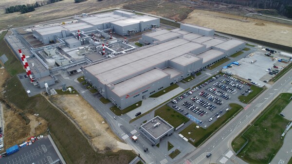 SK아이이테크놀로지 폴란드 분리막 생산공장 전경 / SKIET