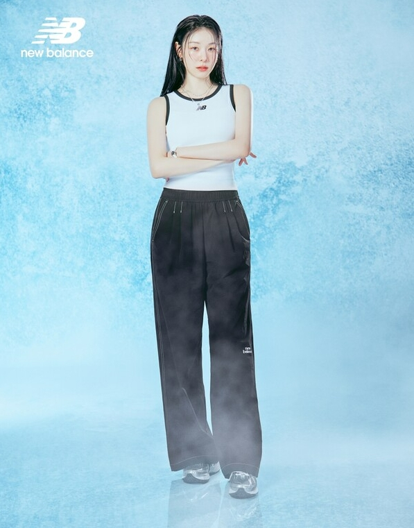 뉴발란스 '프로즌 컬렉션'을 착용한 김연아 화보 컷. /뉴발란스 제공