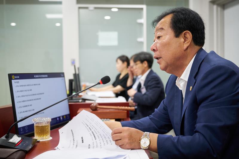 임 위원장을 포함한 안전행정위원회 소속 의원들은 현장을 찾아 직접 피해 상황을 점검했고, 이후 경기도의회 차원에서 중앙정부에 ‘특별재난지역 선포’를 건의했다./ 경기도의회 제공