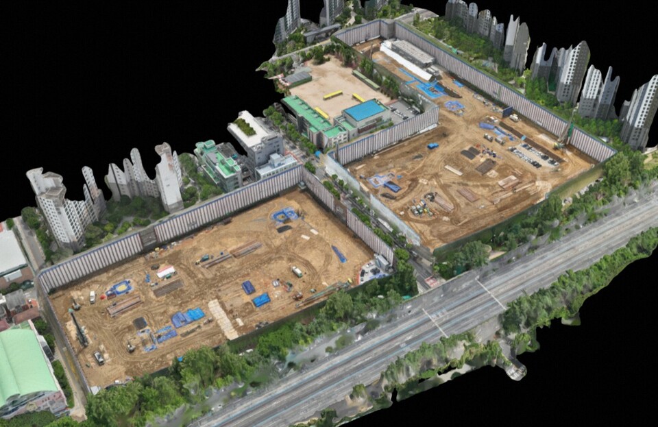 드론 플랫폼으로 제작된 '아크로 드 서초' 현장 전경./ DL이앤씨