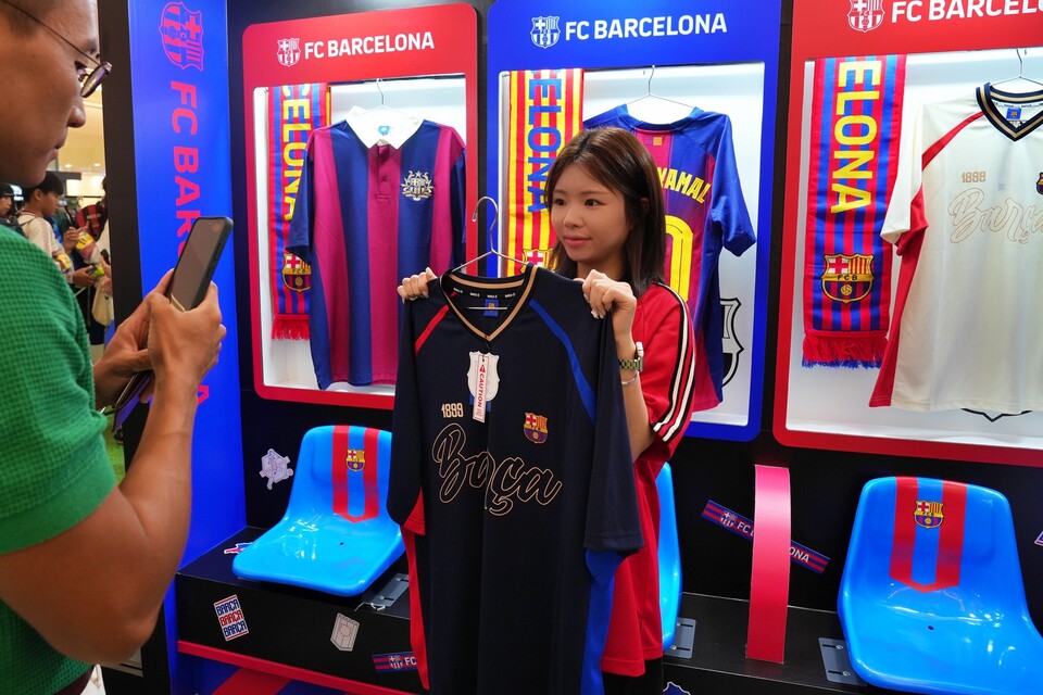 FC서울 VS FC바르젤로나 팝업스토어 / 롯데백화점 제공
