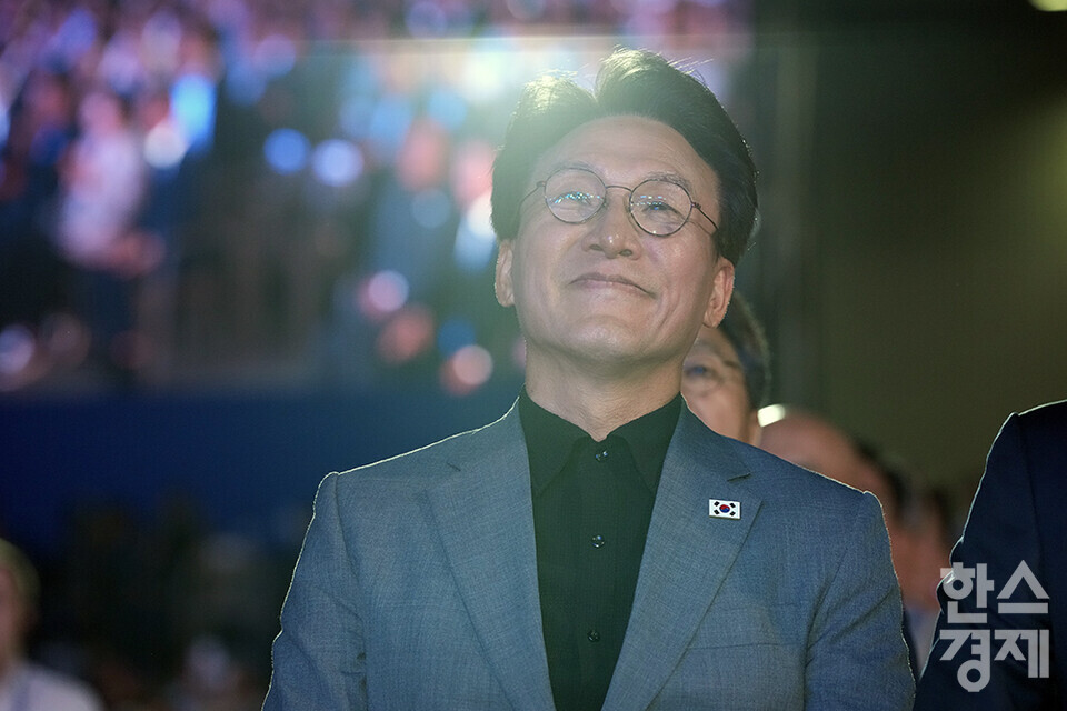 김민석 국무충리가 2일 오후 경기도 고양시 킨텍스에서 열린 더불어민주당 제2차 임시전국당원대회에 참석하고 있다. /최대성 기자 dpdaesung@sporbiz.co.kr 2025.08.02.