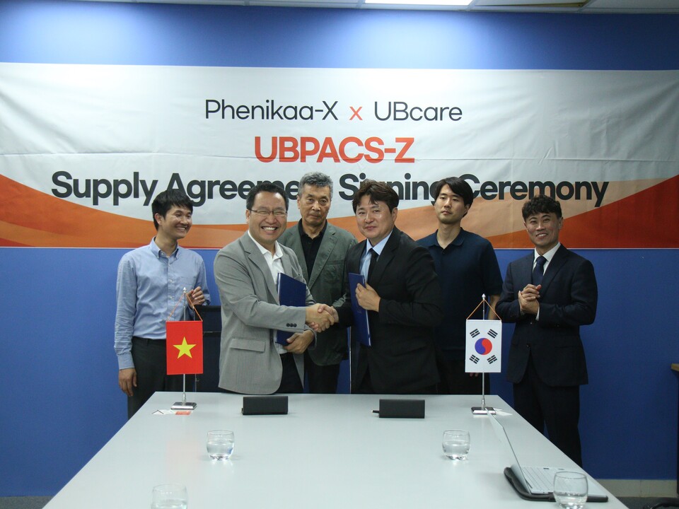 유비케어와 페니카엑스가 물품 공급계약을 체결했다./유비케어 제공