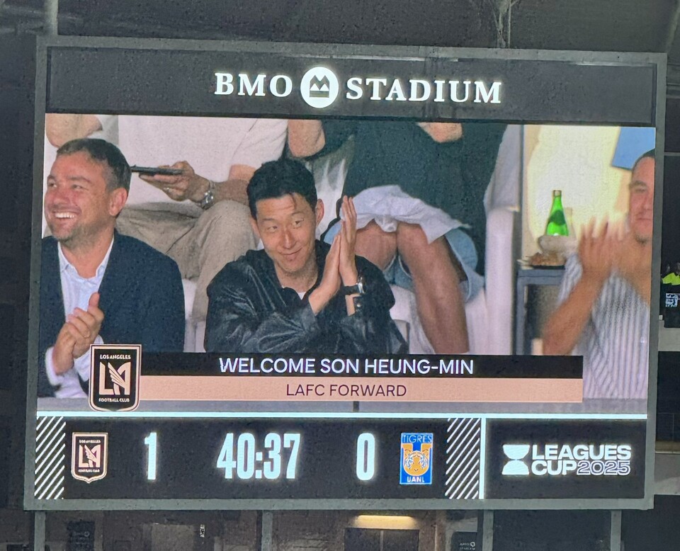 6일(한국 시각) 미국 메이저리그사커(MLS) 로스앤젤레스FC(LAFC) 홈 구장인 BMO 스타디움을 방문한 손흥민. /X (구 트위터)