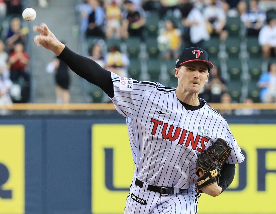 톨허스트가 19일 롯데전 선발 등판해 역투하고 있다. /연합뉴스