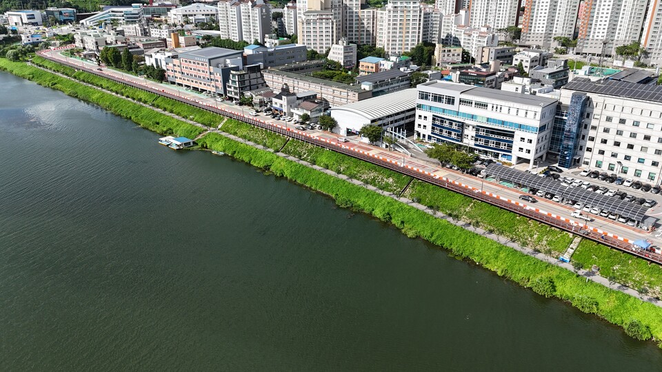 전진선 양평군수는 “남한강변 특화거리 조성사업은 단순한 경관 개선이 아니라, 지역 문화·경제·관광이 융합된 복합 프로젝트”라며 “양평의 새로운 얼굴이자 전국적인 명소가 될 수 있도록 최선을 다하겠다”고 전했다./ 양평군 제공