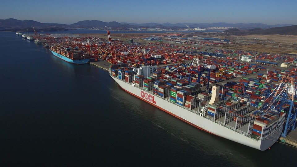 광양항 컨테이너부두./여수광양항만공사