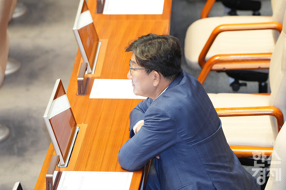 21일 서울 여의도 국회 본청에서 제428회 국회(임시회) 제1차 본회의가 열리고 있다. 국민의힘 권성동 의원이 참석하고 있다. /최대성 기자 dpdaesung@sporbiz.co.kr 2025.08.21.