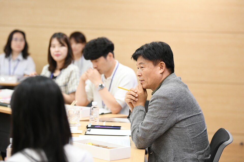 이번 토론회는 이재명 정부가 강조하는 ‘민생·경제 중심, 정책 수요자 고려 민원 처리’ 기조를 현장에 반영하기 위한 자리로 마련됐다./ 부천시 제공
