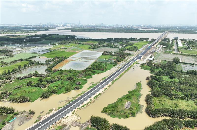 베트남 떤반~년짝 도로건설 2공구 전경./동부건설