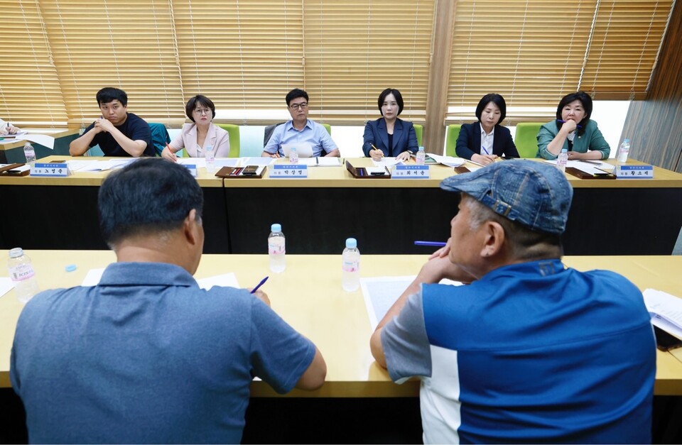 간담회에 참석한 시의원들은 “택시승강장은 시민 안전과 편의에 직결되는 사안”이라며 “관계 부서와 긴밀히 협력해 실질적인 개선책을 마련하겠다”고 한목소리를 냈다./ 광주시의회 제공