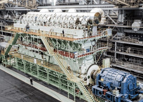 선박용 엔진./한화엔진