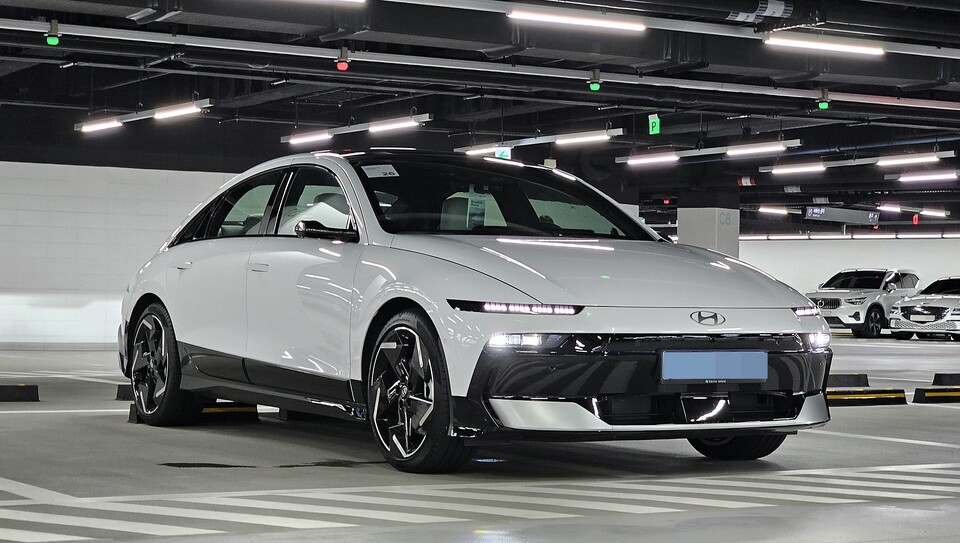 현대차 '더 뉴 아이오닉6'의 외관./ 곽호준 기자