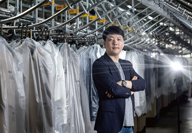 조성우 의식주컴퍼니 대표는 단순한 트렌드를 쫓는 것이 아니라 아무도 해결하지 못했던 근본적인 문제를 해결하는 데 집중했다./의식주컴퍼니