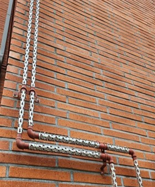 침입 범죄 예방 위한 가스배관 가시덮개 설치 사업 추진. 사진=경북경찰청 제공