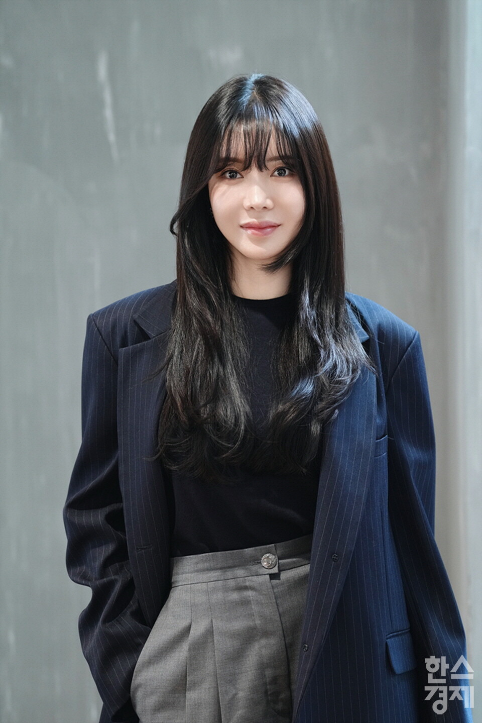 프로골퍼 출신 안신애 메르베이 대표가 3일 서울 강남구 삼성동 한 카페에서 본지와 인터뷰를 한 후 카메라를 응시하고 있다. /최대성 기자