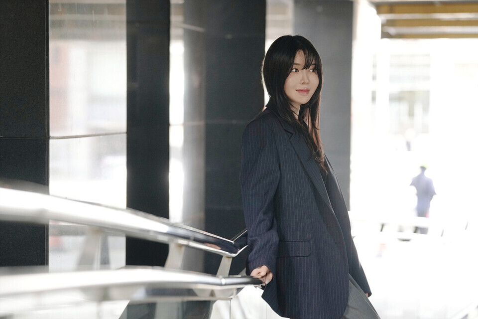 프로골퍼 출신 안신애 메르베이 대표가 3일 서울 강남구 삼성동 한 카페에서 본지와 인터뷰를 한 후 포즈를 취하고 있다. /최대성 기자