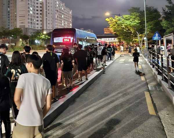 전주시가 1994 특별노선 확대를 통해 전북현대 조기 우승을 응원한다./전주시