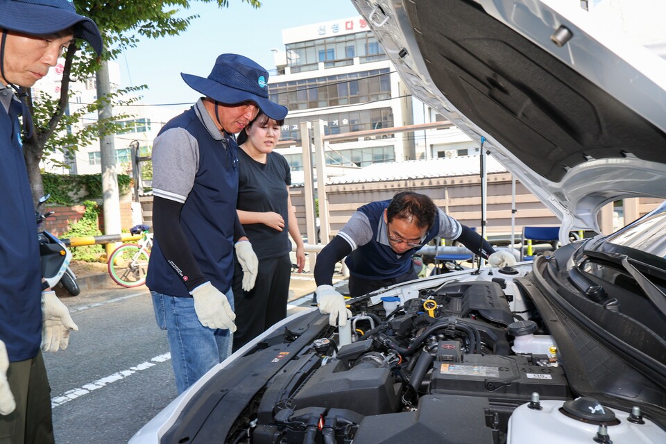 대구 중구, 추석 연휴 앞두고 비사업용 자동차 무상점검 실시. 사진=대구 중구 제공