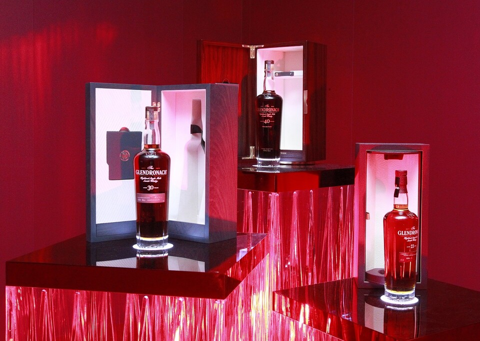 더 글렌드로낙 울트라 프리미엄 라인(21년, 30년, 40년)./한국브라운포맨 제공.