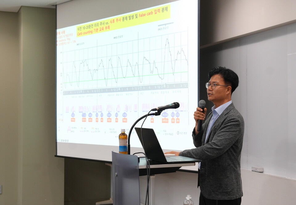 김재현 삼성서울병원 내분비대사내과 교수의 특강이 진행되고 있다./대웅제약 제공