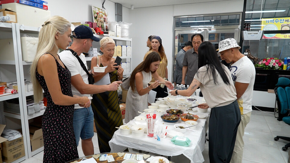 진도군과 전남테크노파크는 지난 9월 2일 쏠비치진도에서 러시아의 유통 관계자를 초청해 수출상담회를 개최했다./사진=진도군