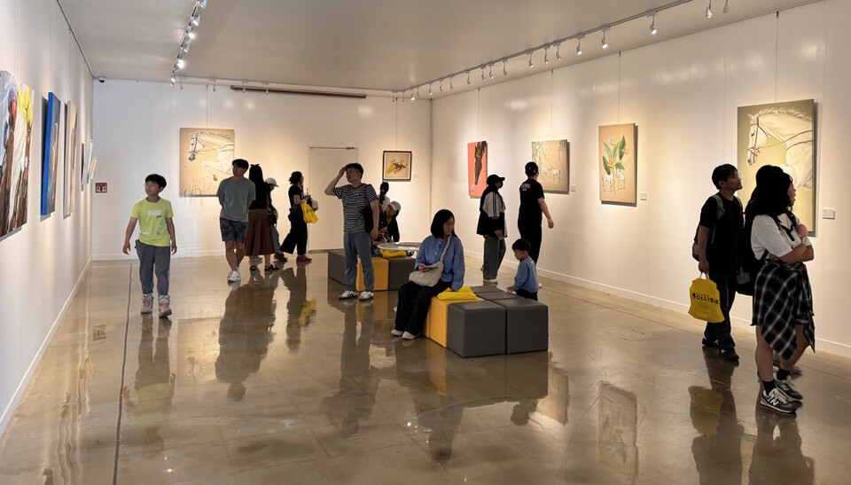 2024년에 진행한 연미진 초대전. /한국마사회 제공