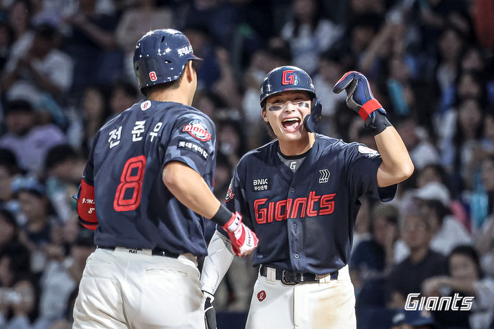 프로야구 롯데 자이언츠가 19일 창원NC파크에서 열린 2025 신한 SOL 뱅크 KBO리그 원정 경기에서 NC를 18-2로 제압했다. /롯데 자이언츠 제공