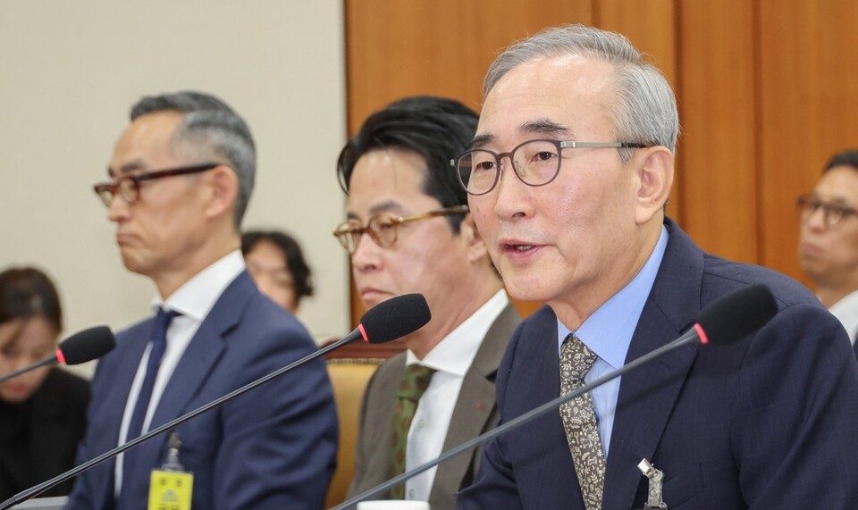 김영섭 KT 대표이사가 24일 서울 여의도 국회 과학기술정보방송통신위원회에서 열린 통신·금융 대규모 해킹사고에 대한 청문회에서 위원 질의에 답하고 있다. 2025.9.24