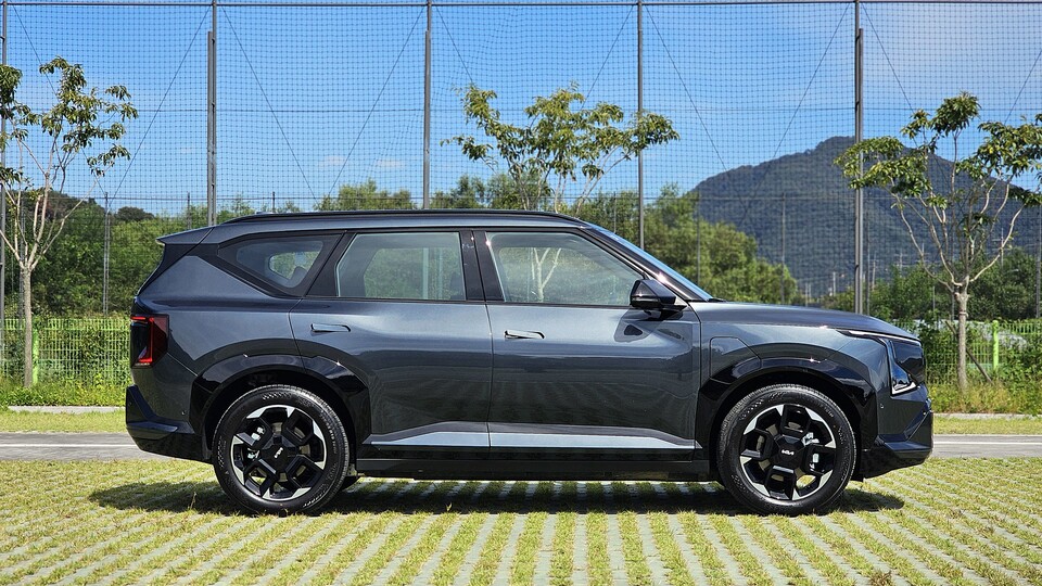 더 기아 'EV5 GT라인'의 측면./ 곽호준 기자