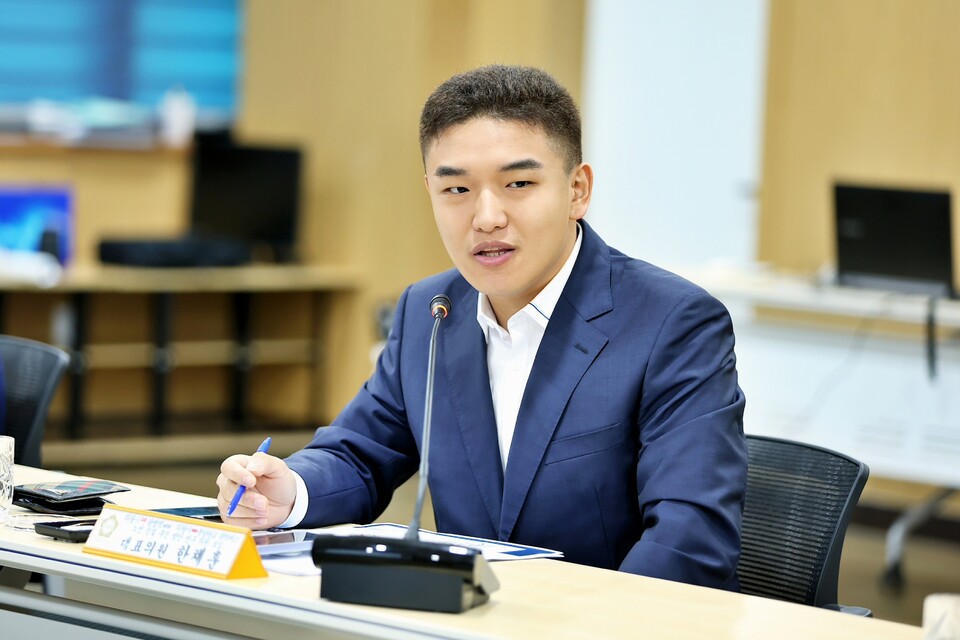 한채훈 대표의원을 비롯해 박현호·김태흥·서창수 의원이 참여해, 환승 없이 주요 거점으로 연결되는 광역버스 신규 노선 발굴에 박차를 가하고 있다./ 의왕시의회 제공