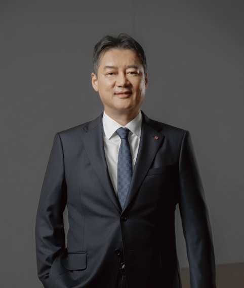 LX인터내셔널의 기업지배구조 핵심지표 준수율이 53.3%에 그친 것으로 나타났다. 이사회 의장을 윤춘성 대표가 겸직하고 있었고, 소수주주 권익을 보호할 수 있는 집중투표제도 도입하지 않았다. 또한 실적 악화에도 윤춘성 대표는 11억원이 넘는 보수를 챙긴 것으로 드러났다. 사진은 윤춘성 LX인터내셔널 대표이사 사장. / 사진=LX인터내셔널