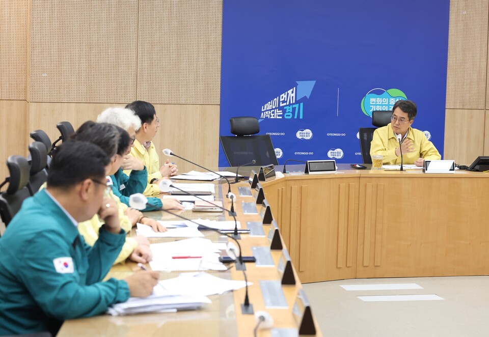 경기도는 27일부터 도지사 본부장 재난안전대책본부를 가동하고 비상연락체계를 유지하며, 전산 복구 현황을 모니터링하고 민원·행정서비스 대체 조치를 시행 중이다./ 경기도 제공