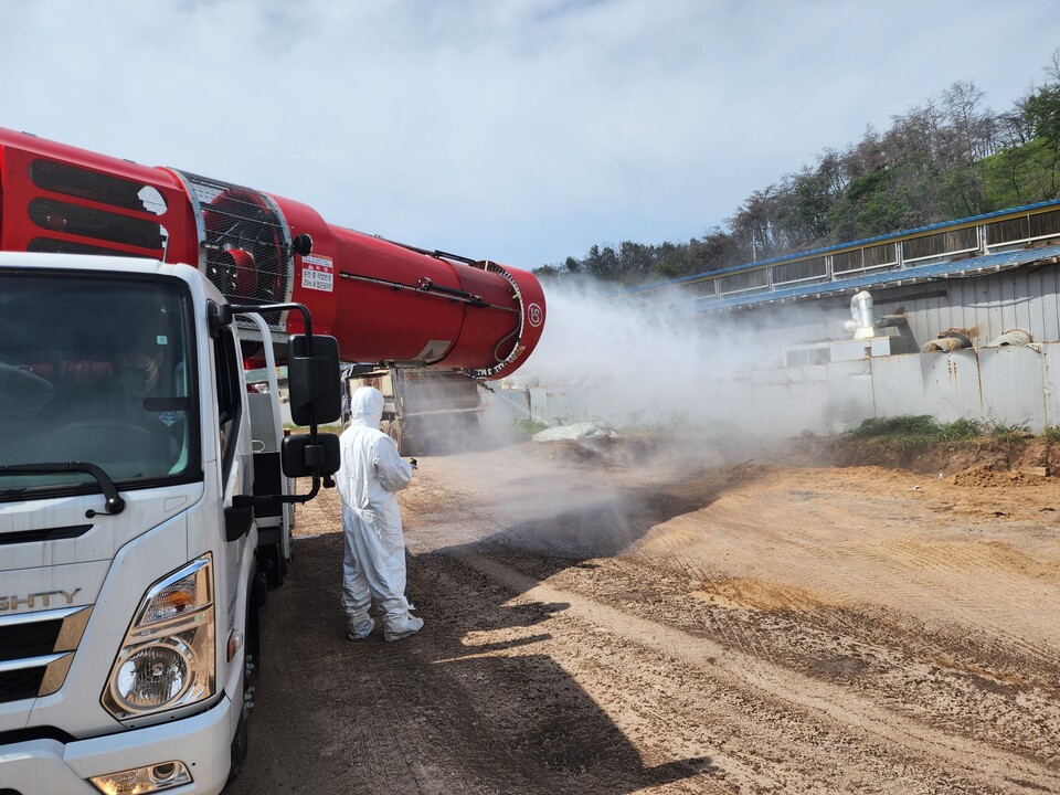 영천시, AI·ASF 등 가축전염병 특별방역대책 추진. 사진=영천시 제공