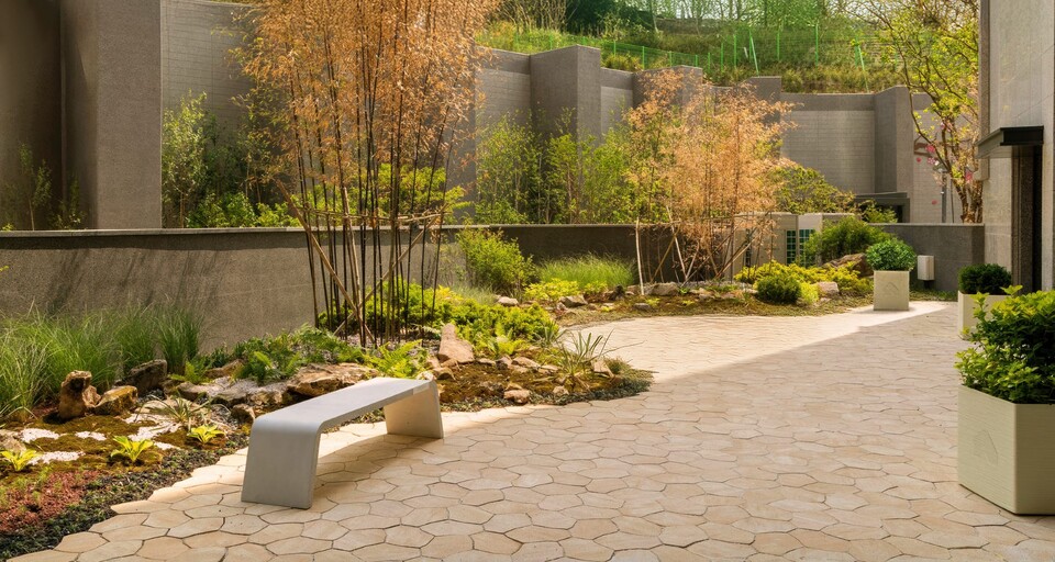 강릉 교동 아테라 업사이클링 커뮤니티 마당 전경./금호건설