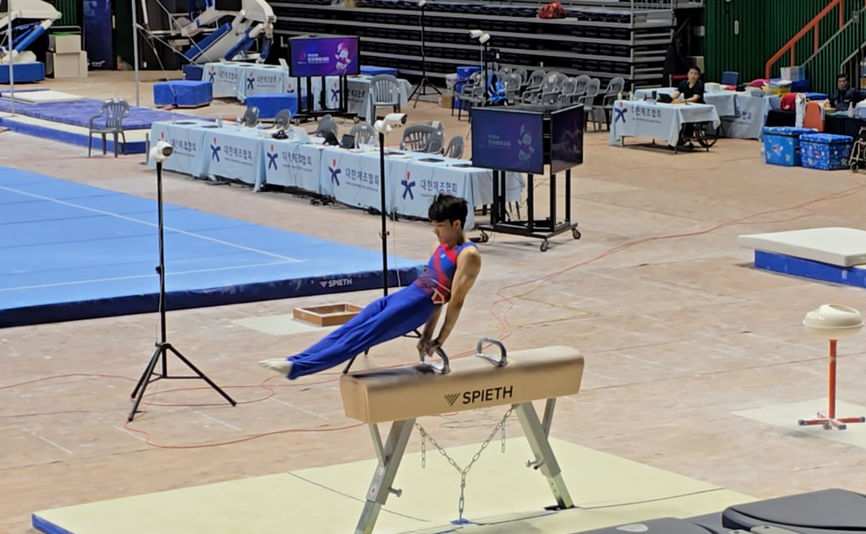 포항제철고 김승회(3년)rk 체조에서 이미 금빛 스타트 .사진=경북교육청 제공