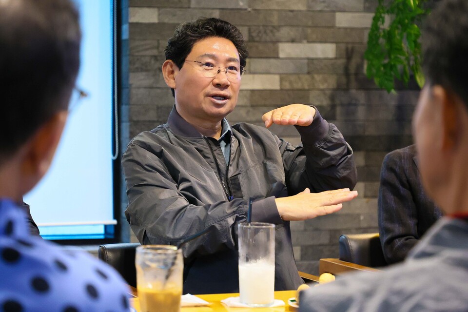 이상일 시장은 “소상공인과 상점가가 지역경제의 중심”이라며 “현장 중심 행정으로 시민이 체감할 수 있는 상권 활성화 정책을 추진하겠다”고 강조했다./ 용인특례시 제공