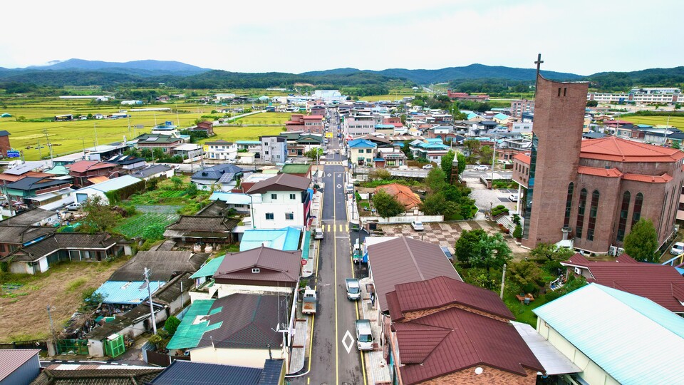 의성군 다인면 소재지 배전선 및 통신선 지중화 사업 완료 .사진=의성군 제공