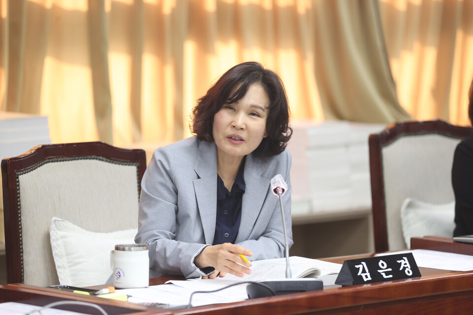 수원시의회 김은경 의원(더불어민주당, 세류1·2·3·권선1동)이 시의회에 제출한 겸직신고서에 적힌 ‘사단법인 수원시학원연합회’는 실제 법인 등기상 존재하지 않는 단체인 것으로 확인됐다./ 수원시의회 홈페이지 사진 갈무리