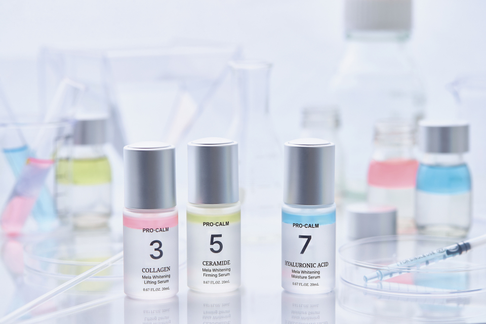 프로-캄 멜라 화이트닝 세럼 3종. /한미사이언스 제공