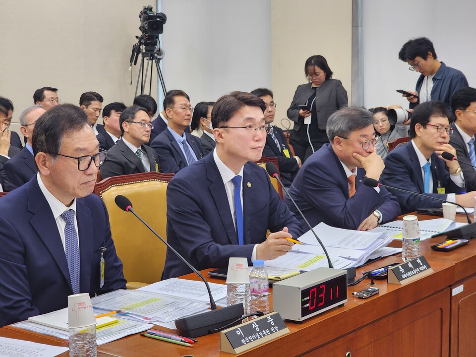 21일 국회 과학기술정보방송통신위원회 국정감사에 참석한 류제명 과학기술정보통신부 제2차관./한스경제DB